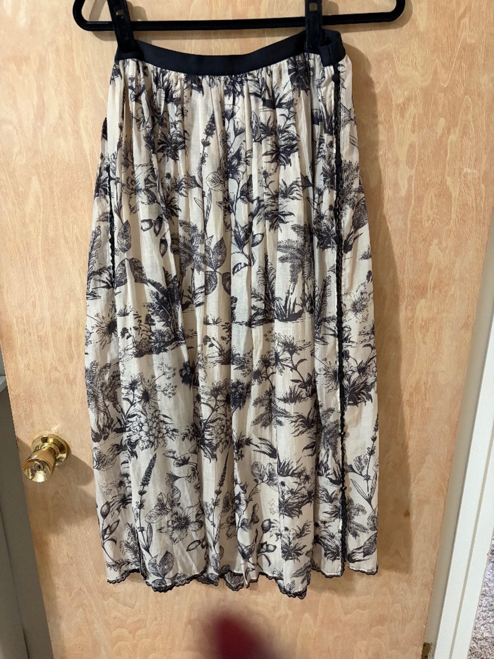 Jessie Liu Skirt size L